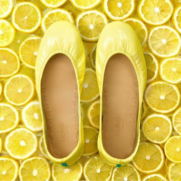 Tieks Shoes - Tieks Lemon Patent Leather Ballet Flats! Size 10